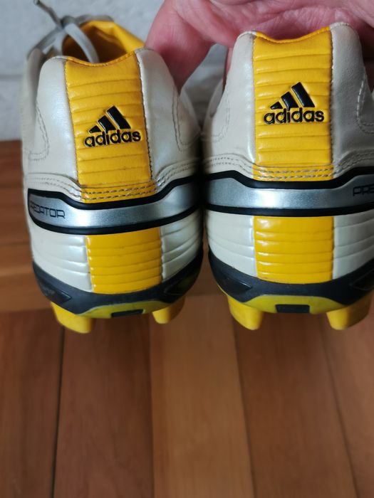 Korki ADIDAS Predator roz 46/Długość wkładki 29,5 cm