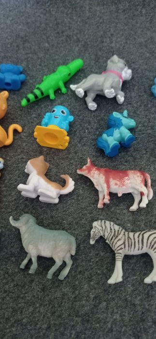 Figurki zwierzęta zabawki kinder