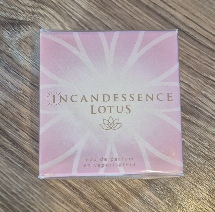 AVON Incandessence Lotus Nowa