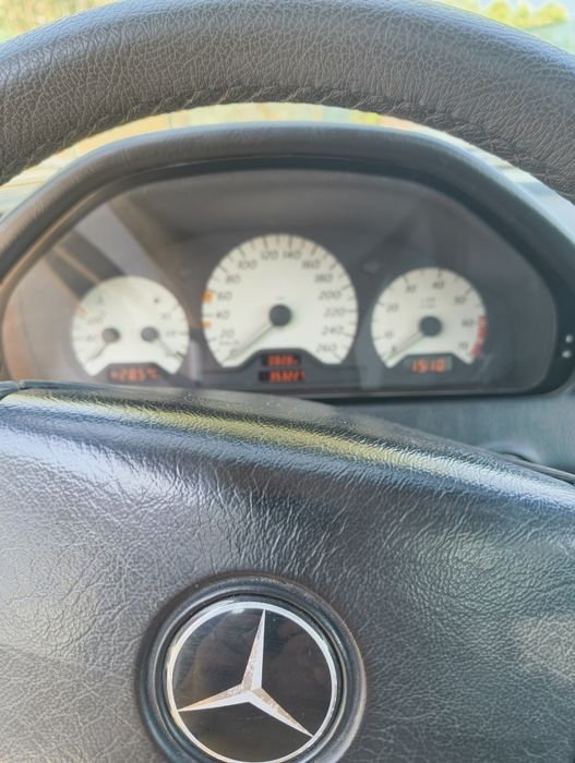 Mercedes Benz C200 Gpl