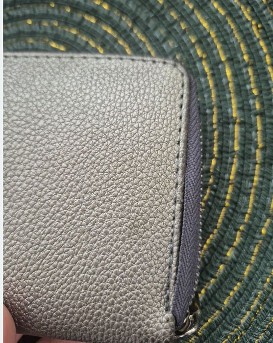 Шикарний гаманець Prada