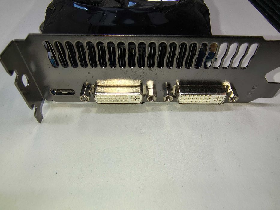 Gigabyte GTX 460 1GB GDDR5 | 2xDVI + mini-HDMI | PCIe