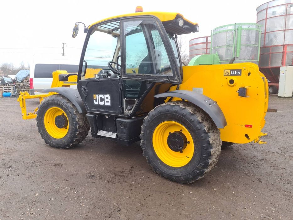 Телескопічні навантажувачі jcb 541.70