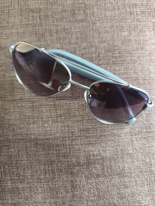 Óculos de sol GUESS