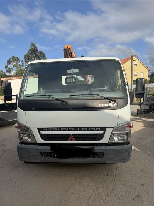 Mitsubishi Fuso com grua e báscula