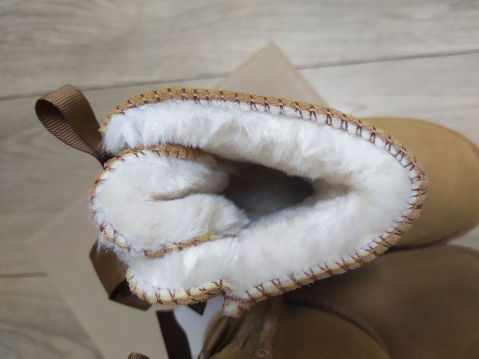 Nowe skórzane buty "Emu" rozm. 28