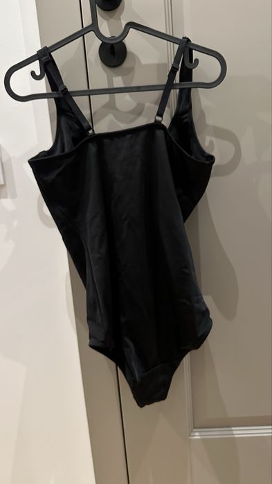 Body shape modelujace 85 B czarne