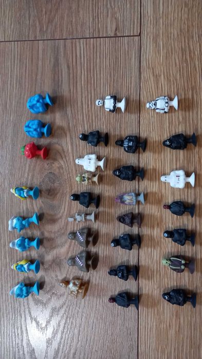 Zestaw gumowe figurki star wars i inne 31 szt