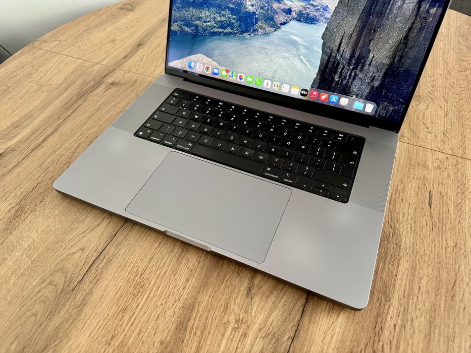 Macbook Pro 16 M2 Pro 2023