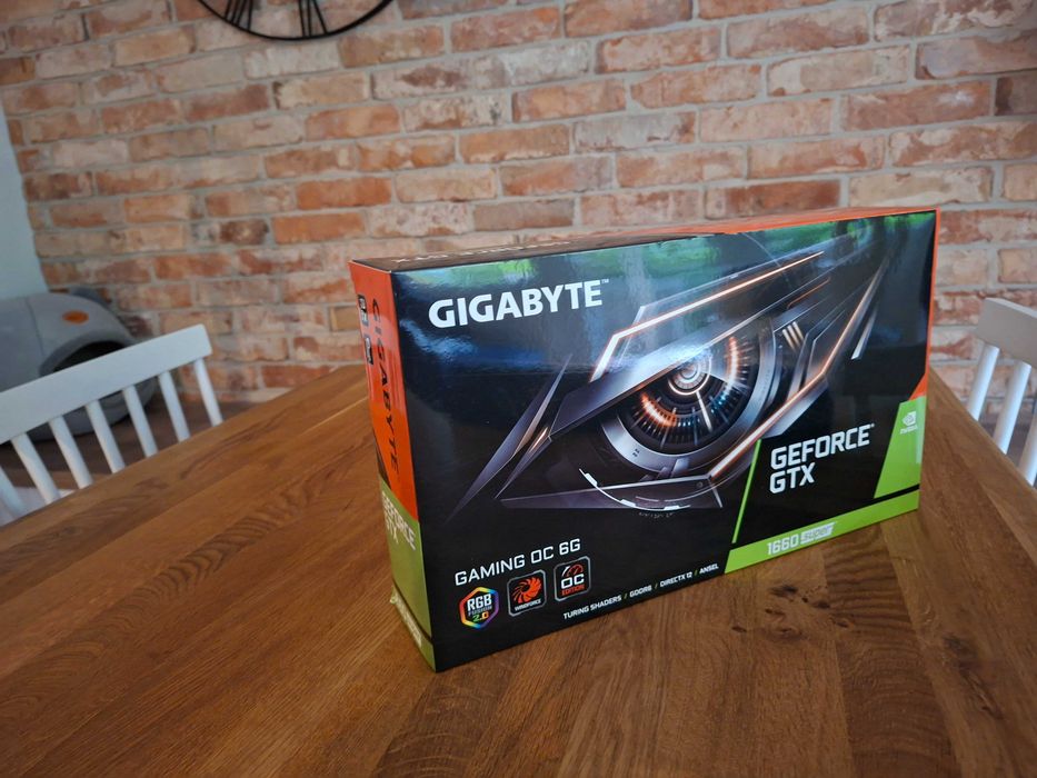 Karta graficzna GTX 1660 Super 6GB – 3 wentylatory rgb fusion 2.0