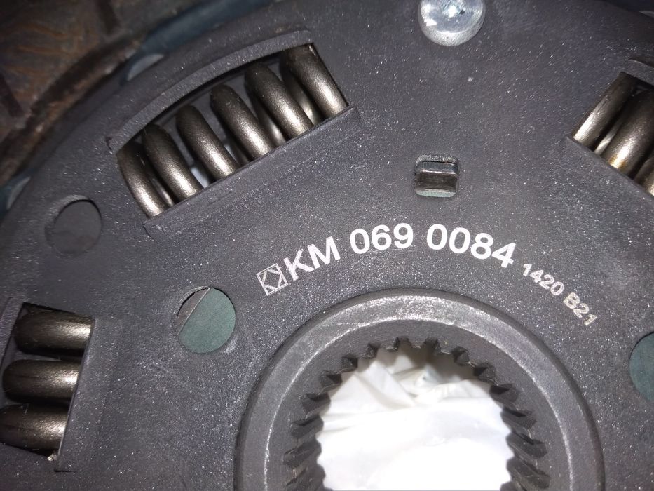 Диск сцепления km0690084