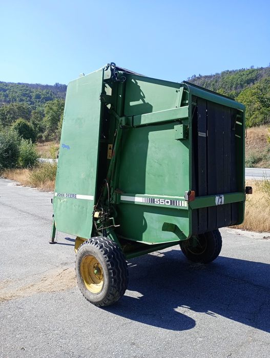 Enfardadeira de rolos John Deere 550