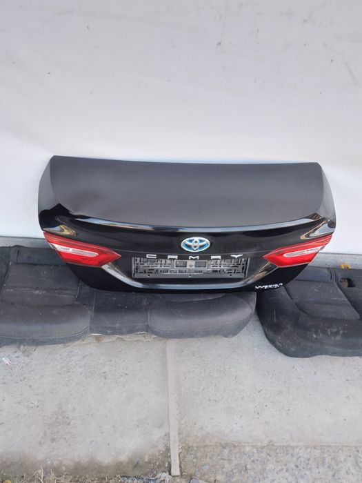Кришка багажника Toyota Camry 70 Тойота камрі 17-24 р колір фарби 218