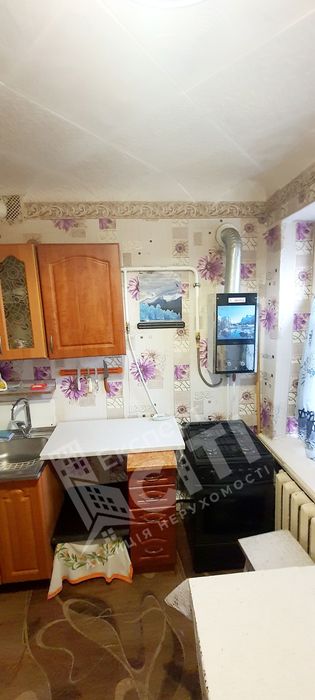 Продається 2-кімн, орієнтир 44 квартал