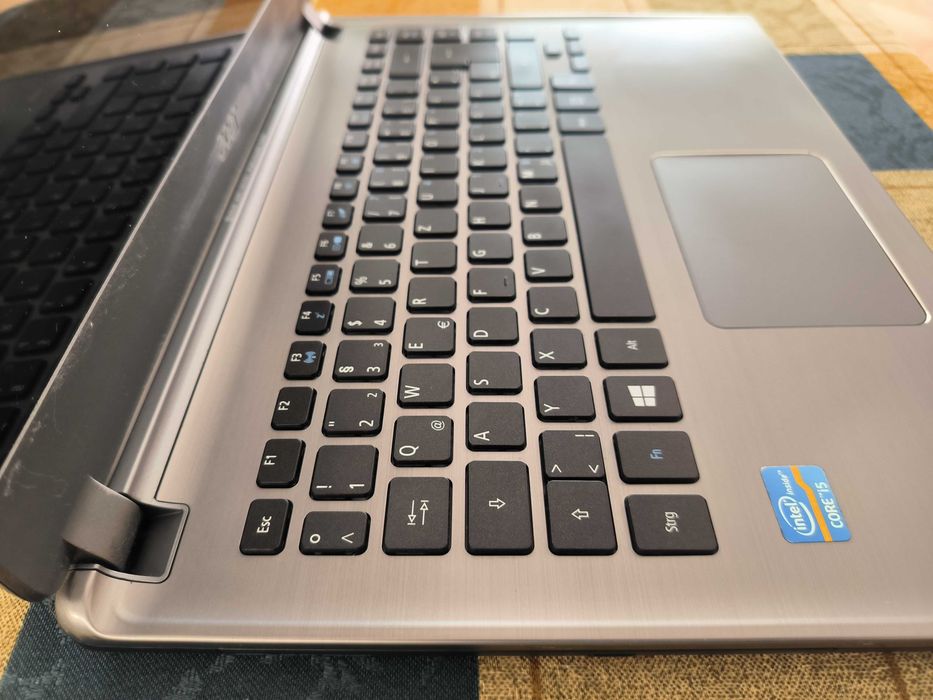 Acer Aspire M3 - i5