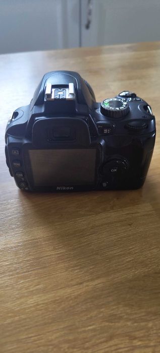 NIKON D60 + Nikkor AF-S 35mm