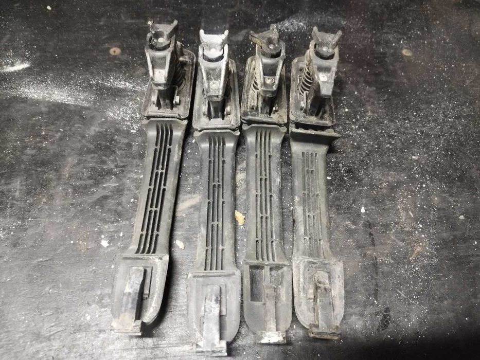 Ручка двері зовнішня Volkswagen LT 35 / Mercedes Sprinter / Vito 638