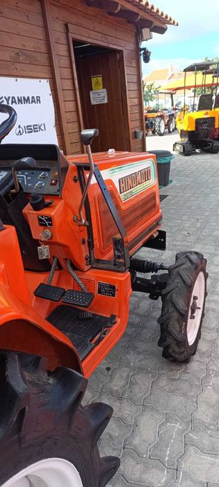 Trator HINOMOTO N189