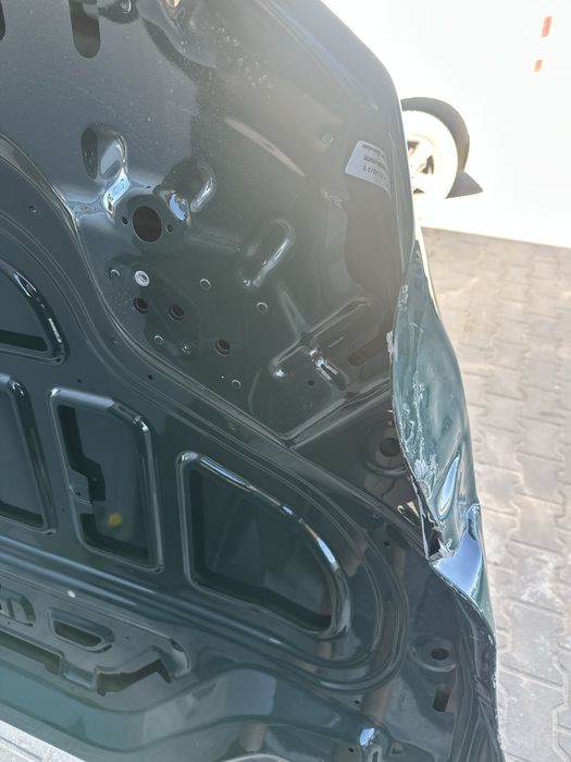 Капот BMW  5 G60 під ремонт
