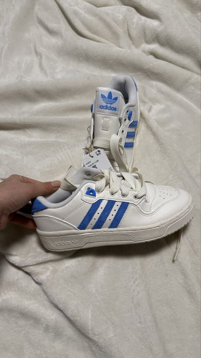 Adidas Rivalry -Low Shoes