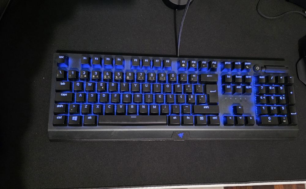 Teclado mecânico Razer Blackwidow V3