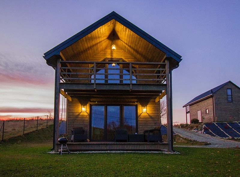 Sprzedam działający obiekt noclegowy + działka 19,6 ar w Bieszczadach