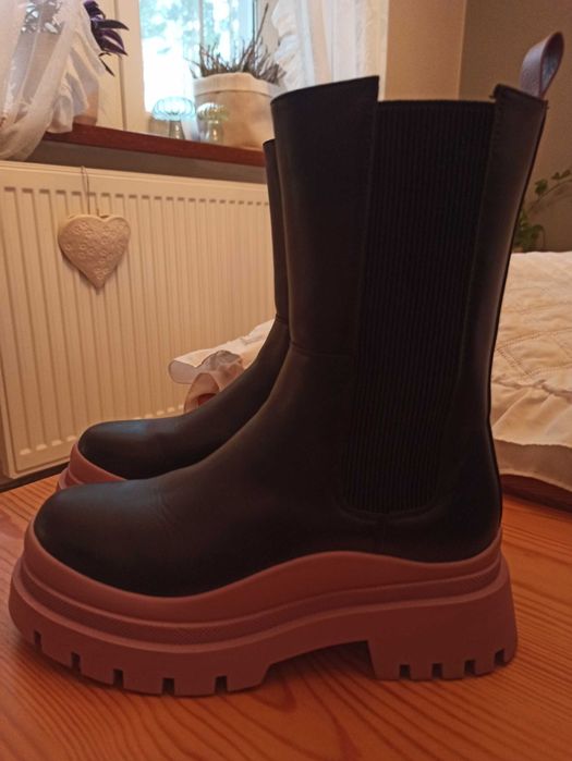 Buty botki jesień podeszwa fiolet kalosze czarne 38