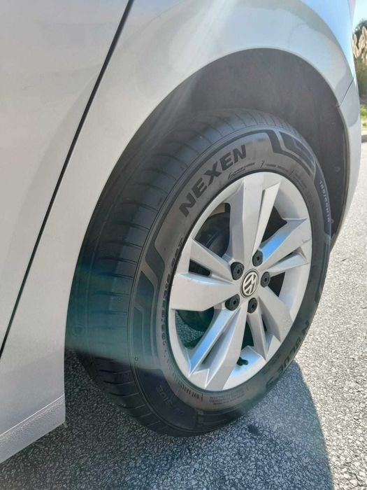Volkswagen polo 1.0 confortline 2017