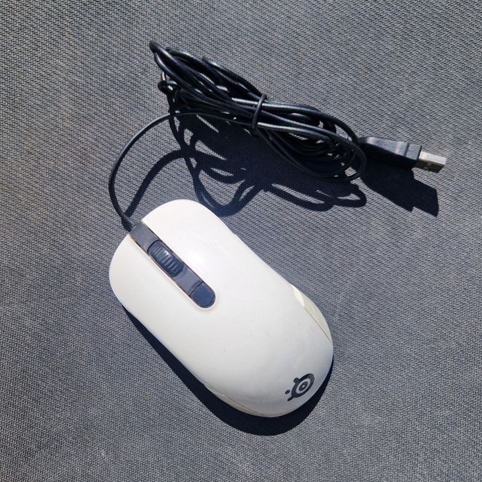 Rato Kana Branco Steelseries