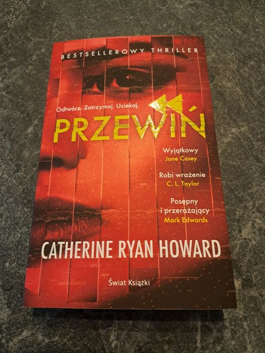 Odtwórz. Zatrzymaj. Uciekaj. PRZEWIŃ.