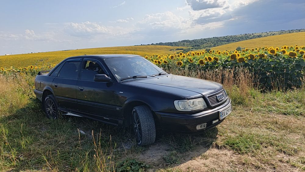 Автомобіль audi 100 c4