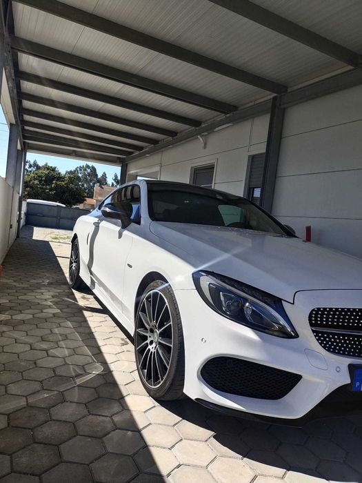 Mercedes C220d Coupé de 2017 9G com 151.000 km