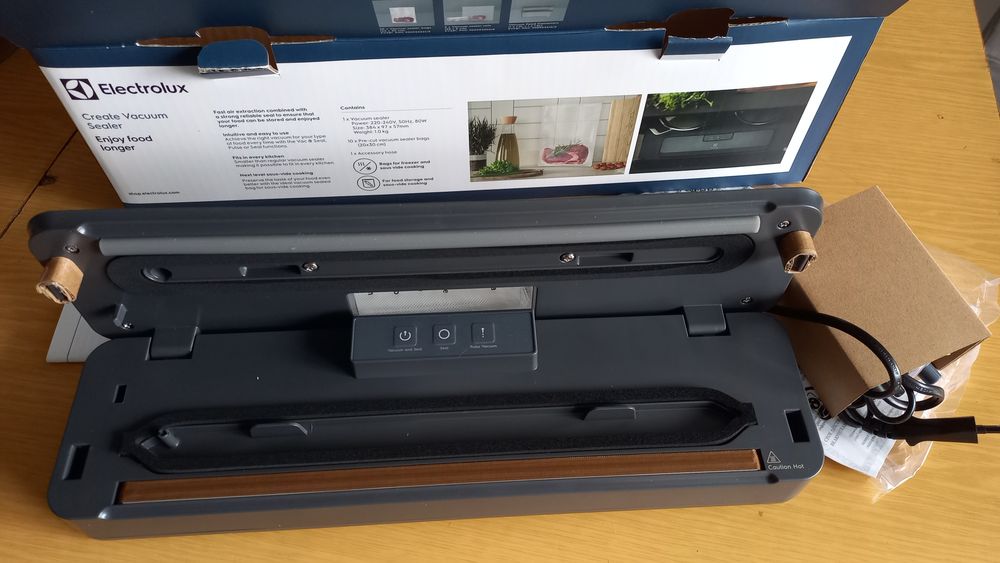 Ваакуматор, Вакуумний пакувальник ELECTROLUX