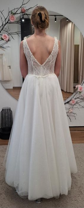 Sukienka ślubna 2025