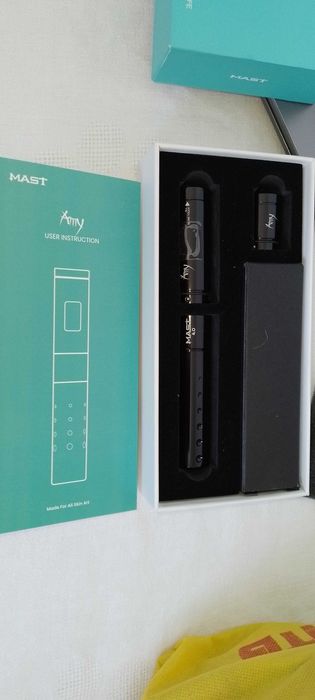 Машинка беспроводная для татуажа