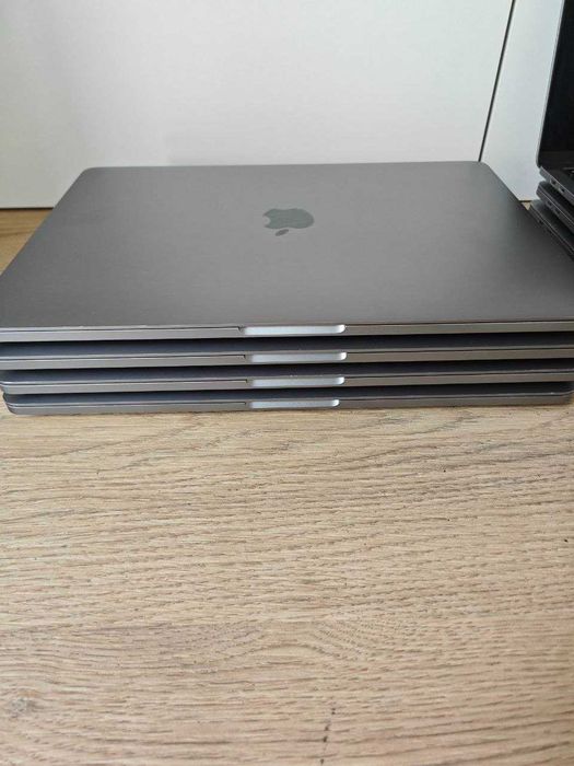 8 ШТУК / ГАРАНТІЯ / Ноутбук Apple MacBook Pro / A2251 / i5-10-th / 16Gb DDR4 / 500Gb SSD