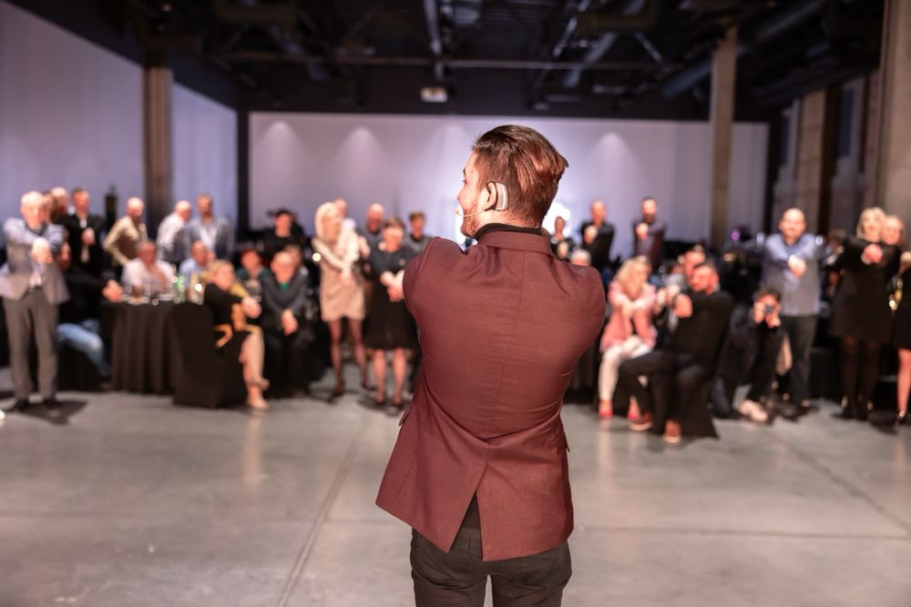 ILUZJONISTA Franek Jodłowski! Atrakcja na każdą IMPREZĘ!