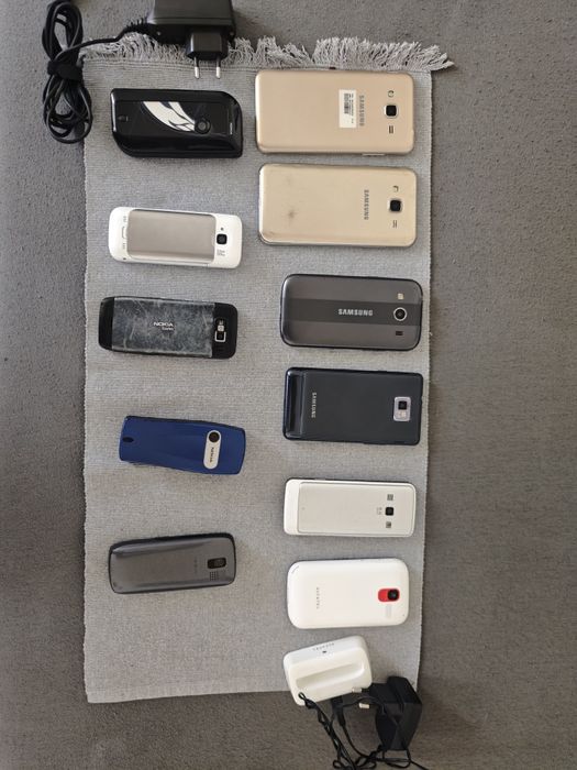 Sprzedam zestaw telefonów