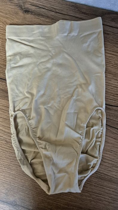 Корегуючі безшовні труси