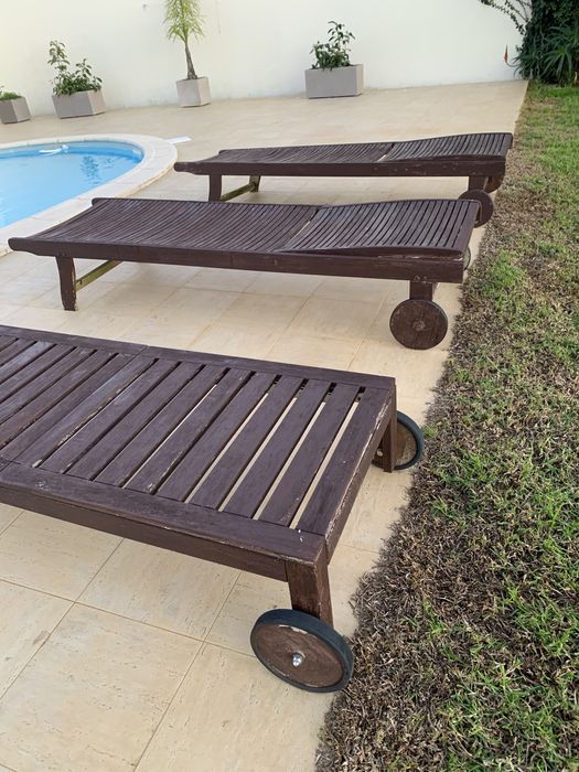 esperguiçadeiras madeira + capas de proteção