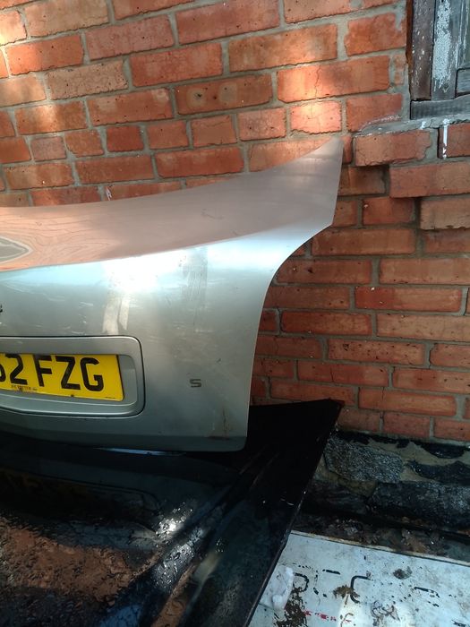 Кришка багажника nissan прем'єра Ніссан прим'ера