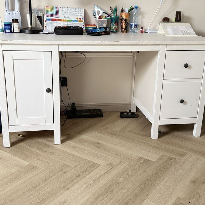 Biurko Ikea Hemnes