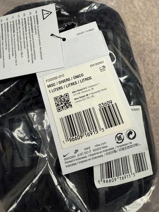 Nowa czarna saszetka nerka na ramię Nike Air Max