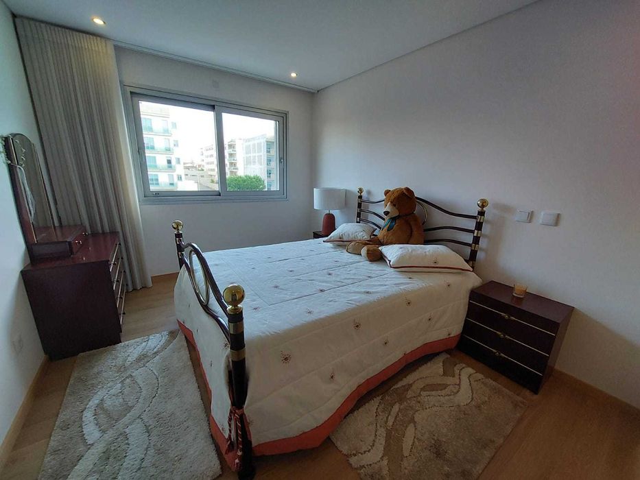 Quarto completo c/ cama de ferro para criança