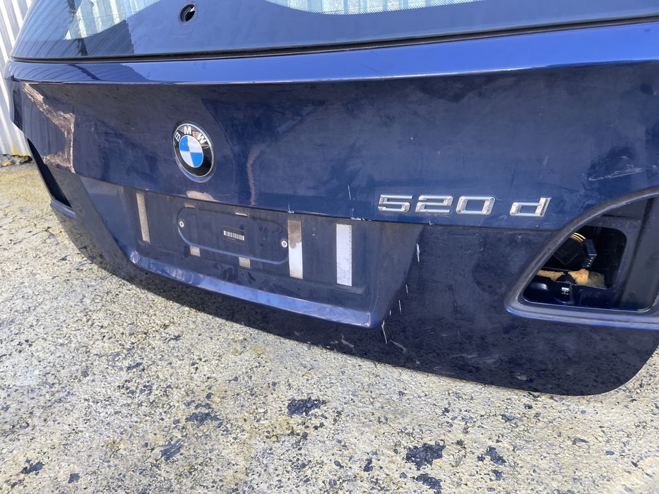 Бмв е61 кришка багажніка