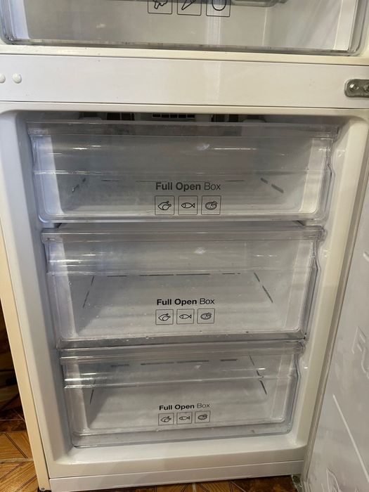 Продам холодильник Samsung!