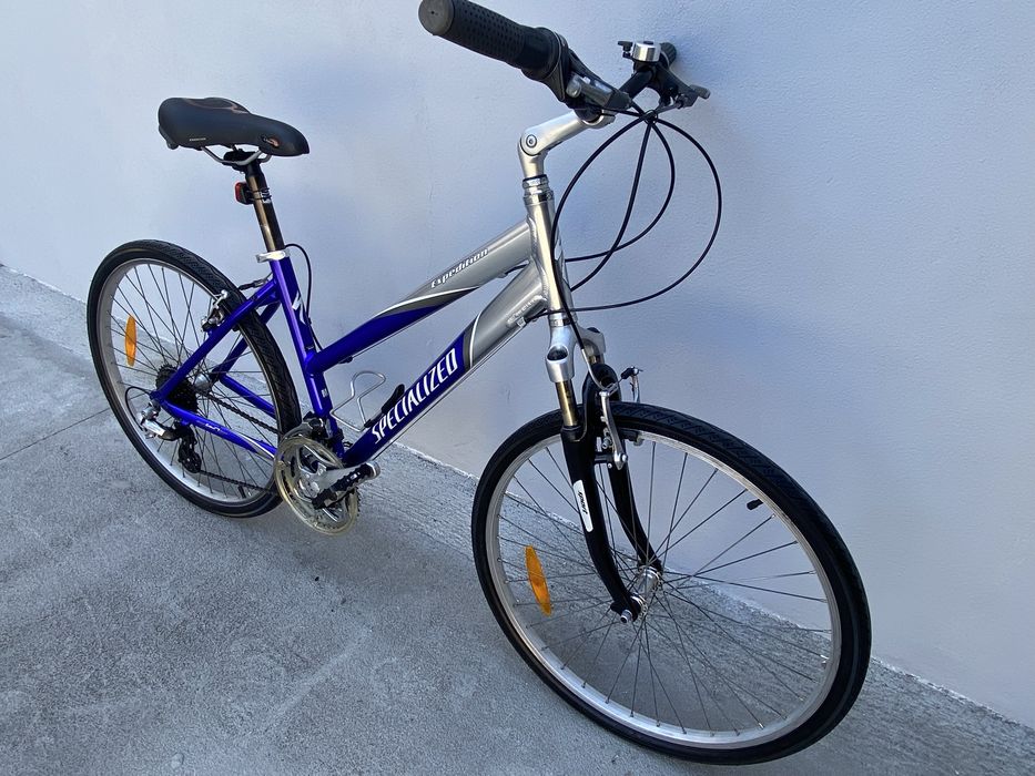 Bicicleta Híbrida Specialized Expedition Sport (Como Nova) – Conforto Premium