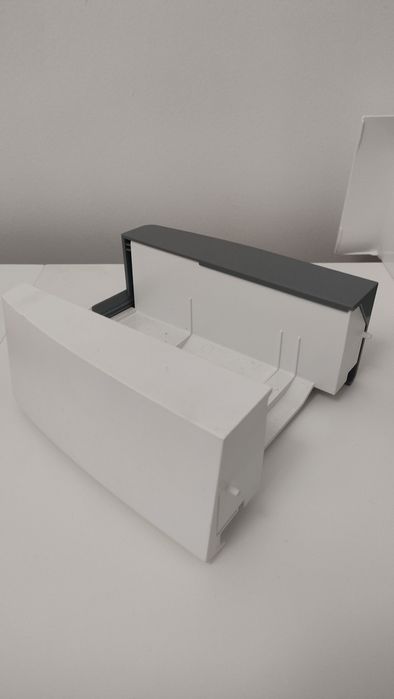 Máquina de Coser e Bordar HUSQVARNA VIKING JADE35