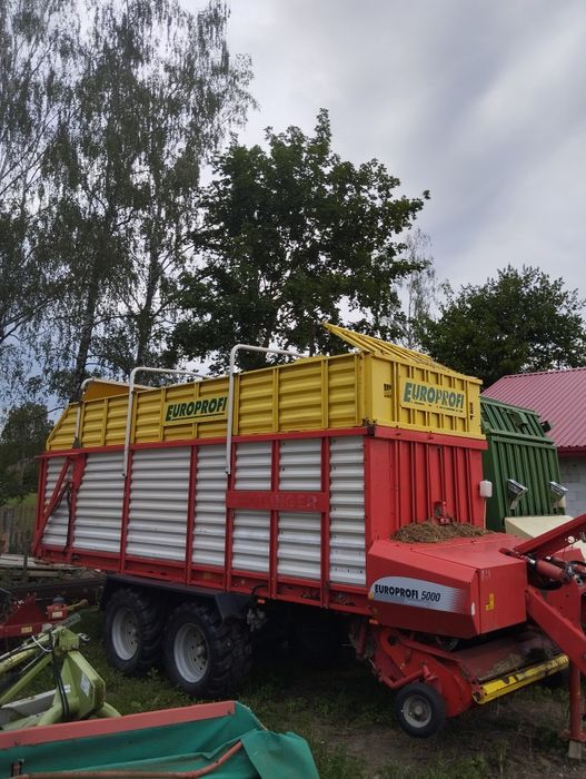 Przyczepa samozbierająca Pottinger Europrofi 5000. Krone R/54 GL