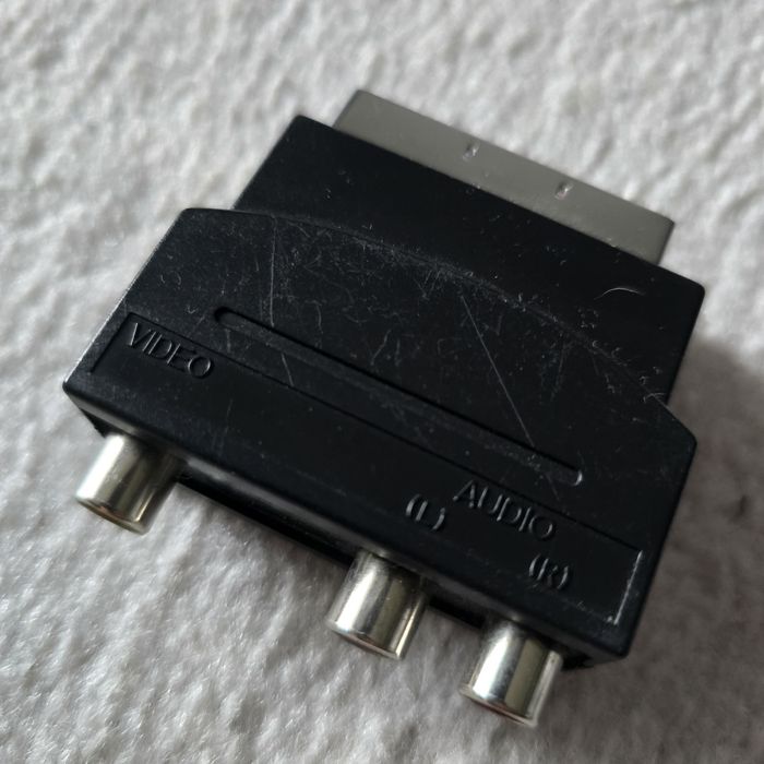 Przejściówka adapter Euro scart do cinch audio-video